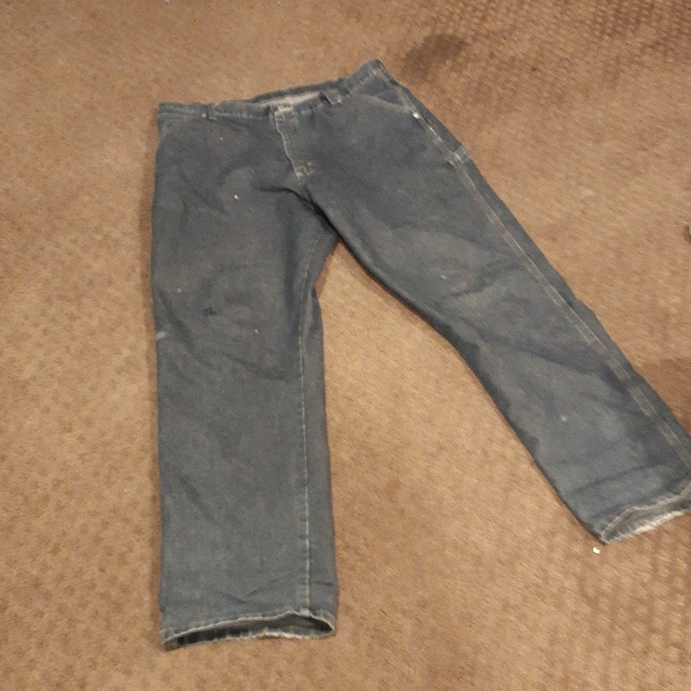 Wrangler mens Jean's carpenter pockets